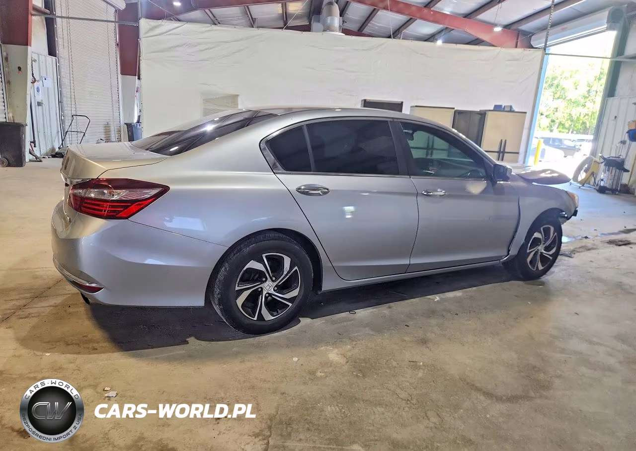 2017 Honda Accord VIN:1HGCR2F38HA251338 - 3