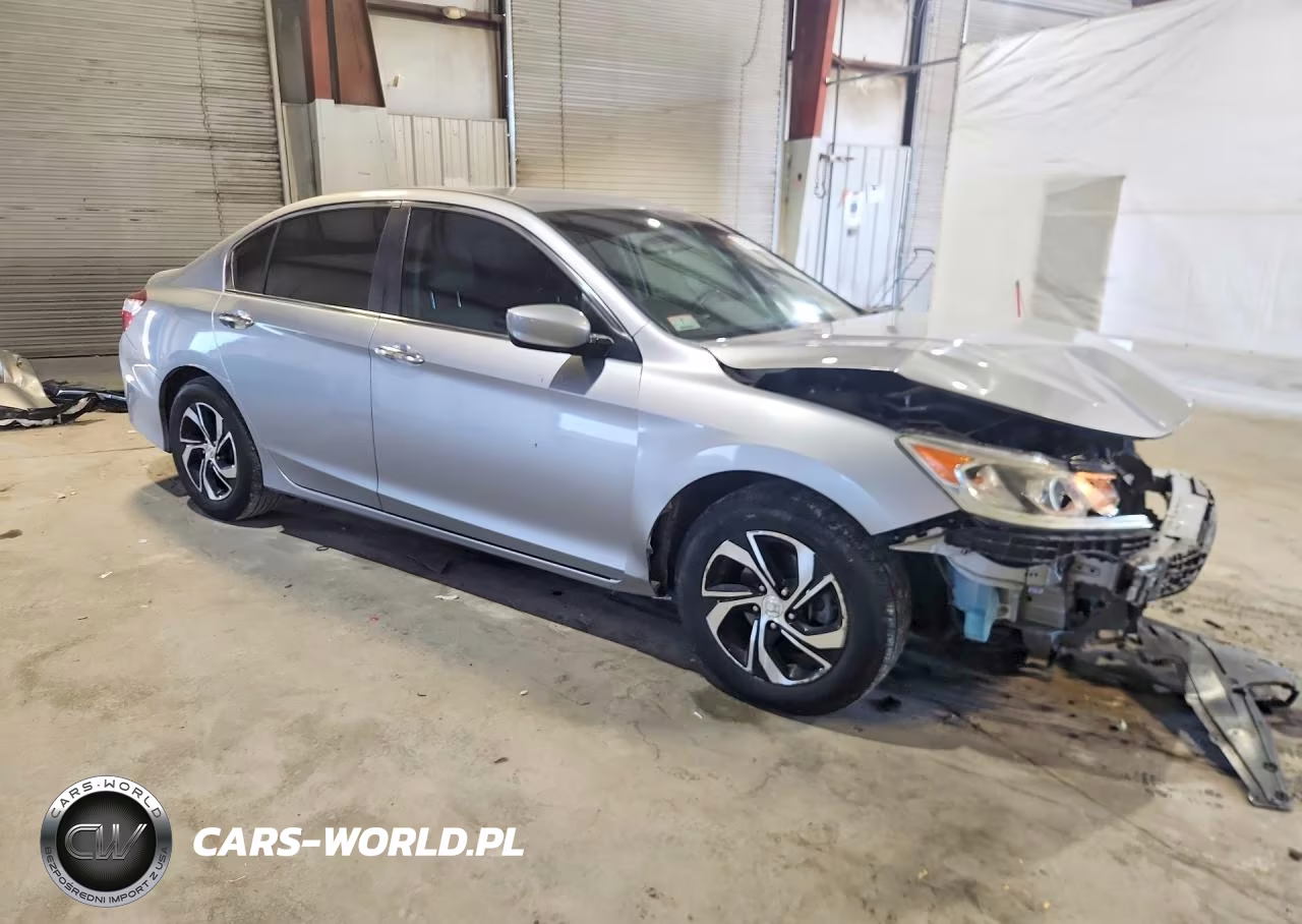 2017 Honda Accord VIN:1HGCR2F38HA251338 - 4