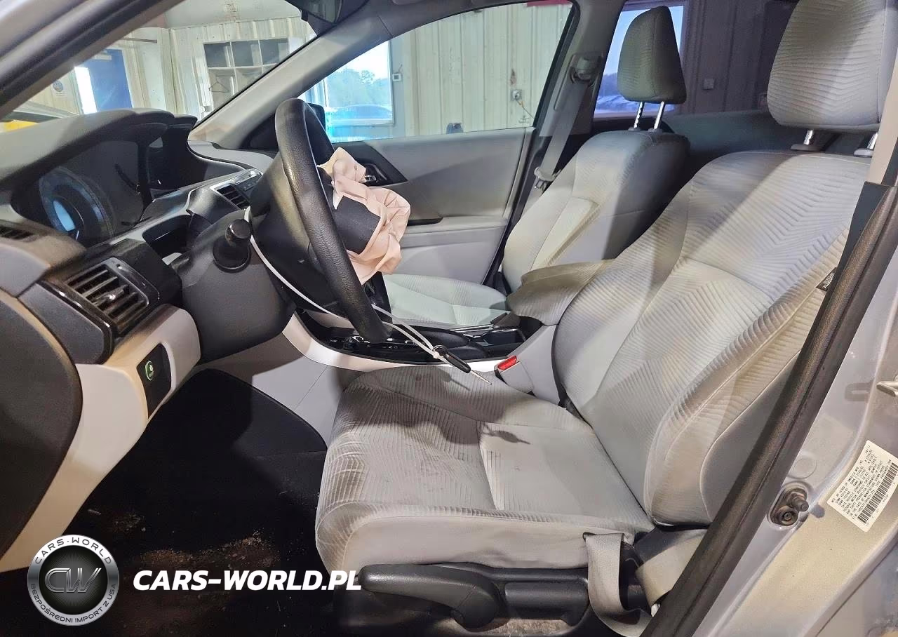 2017 Honda Accord VIN:1HGCR2F38HA251338 - 7