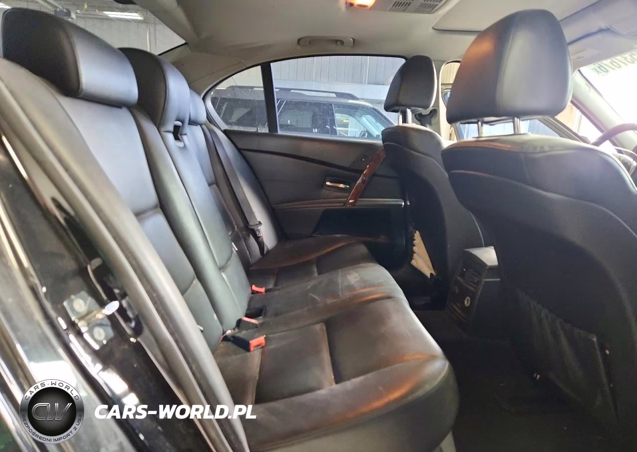 2007 BMW 530 Xi VIN:WBANF73537CY17974 - 10