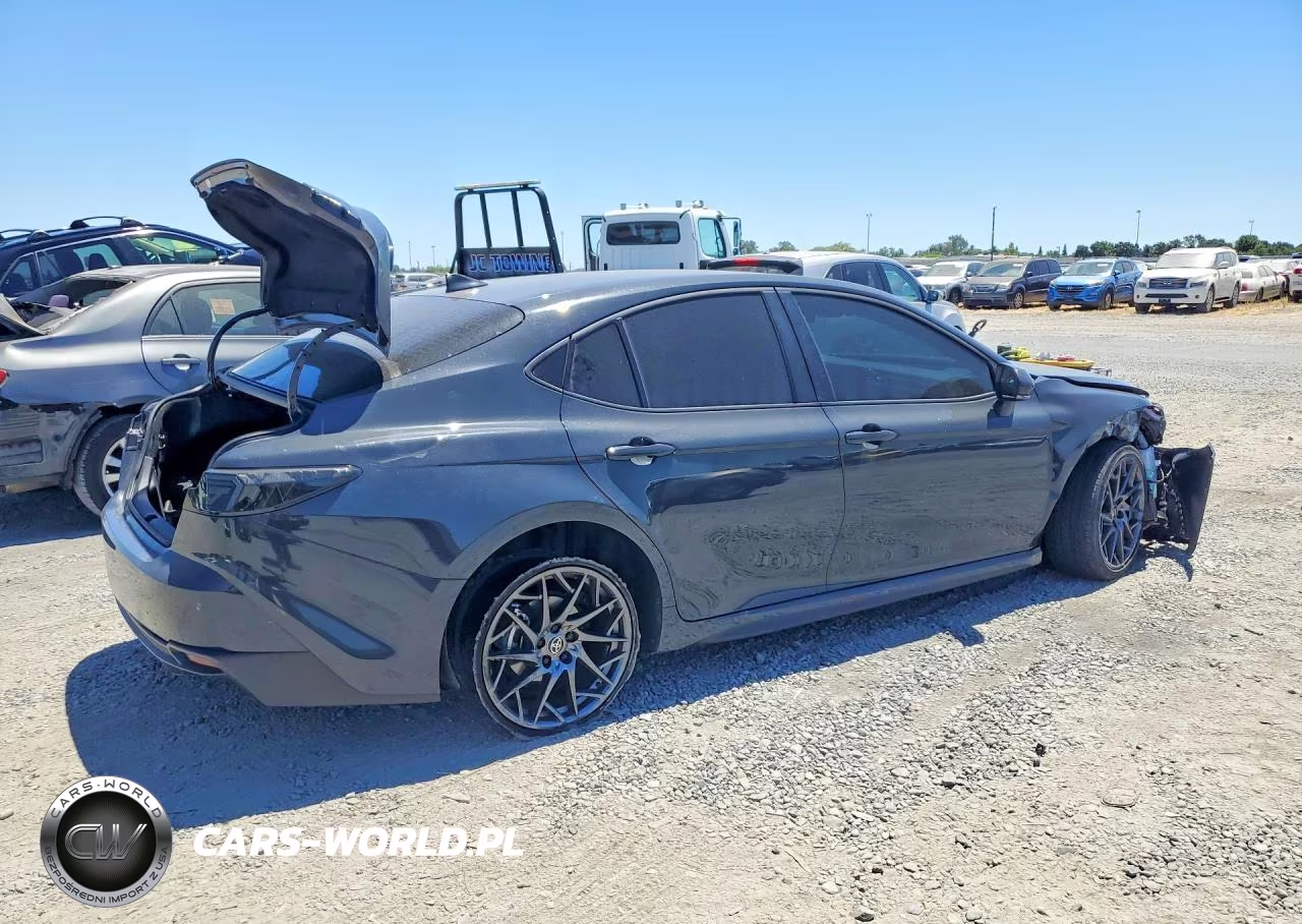 2025 Toyota Camry Se VIN:4T1DAACK0SU614197 - 3