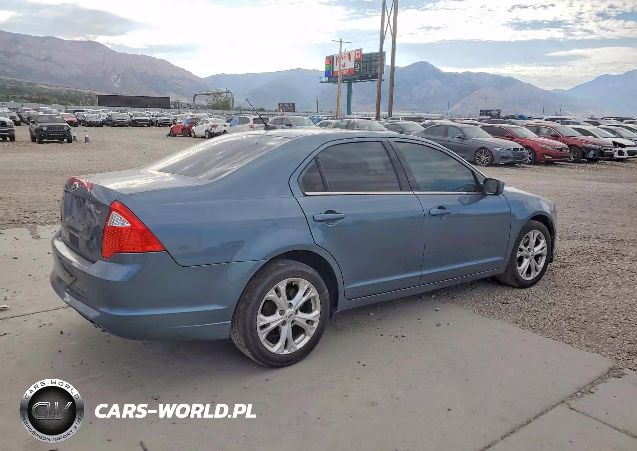 2012 Ford Fusion Se VIN:3FAHP0HA8CR285536 - 3