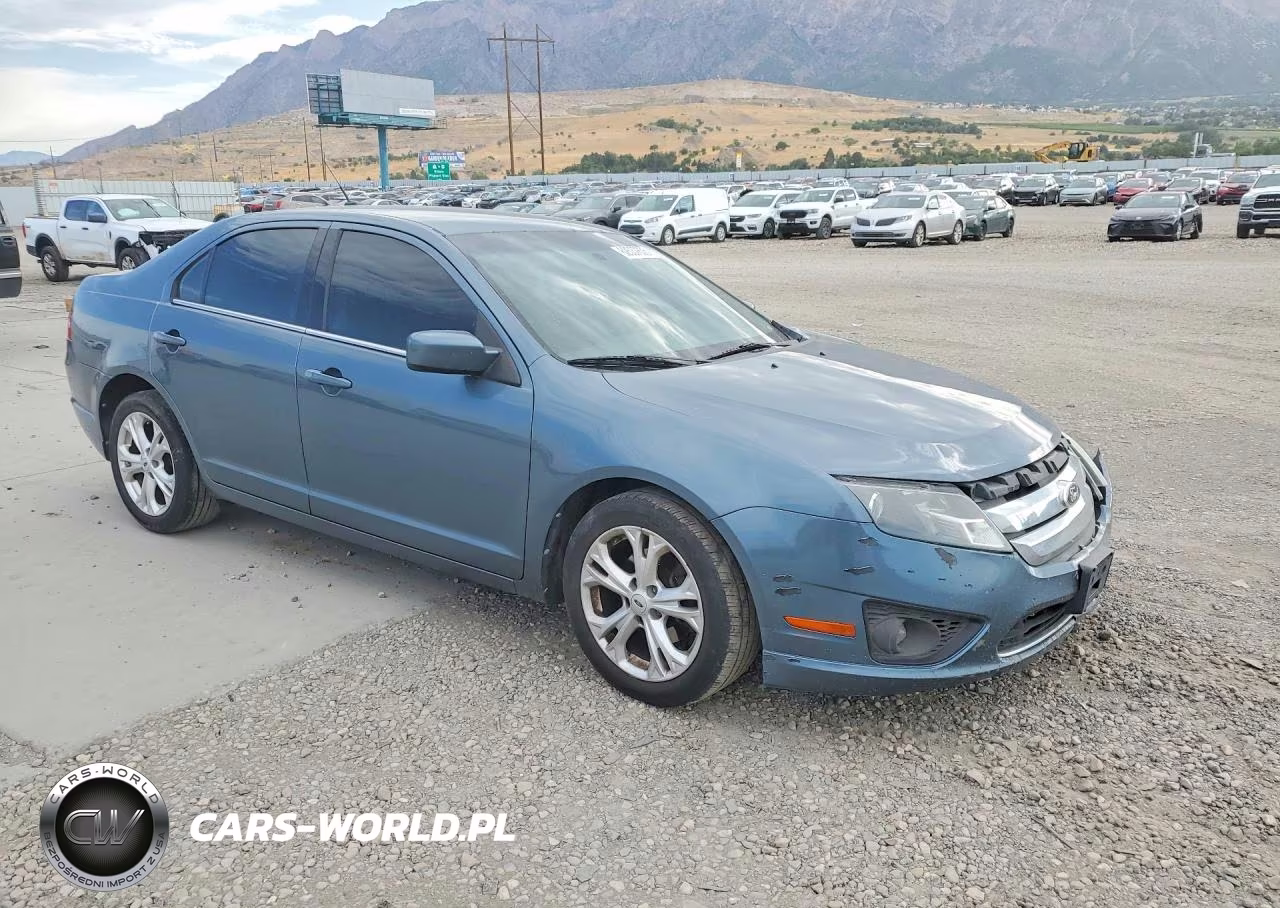2012 Ford Fusion Se VIN:3FAHP0HA8CR285536 - 4