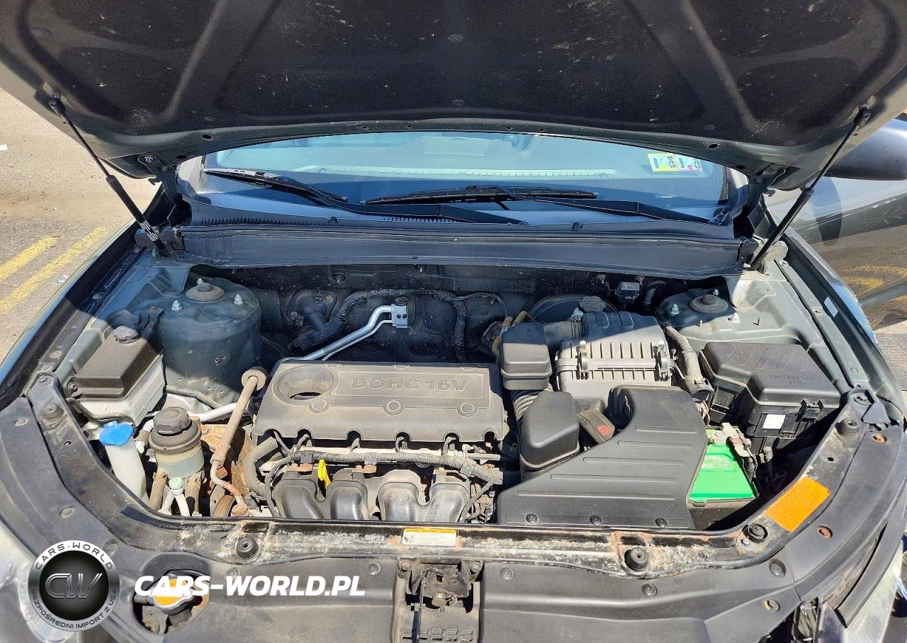 2012 Hyundai Santa Fe Gls VIN:5XYZGDAB9CG148009 - 12