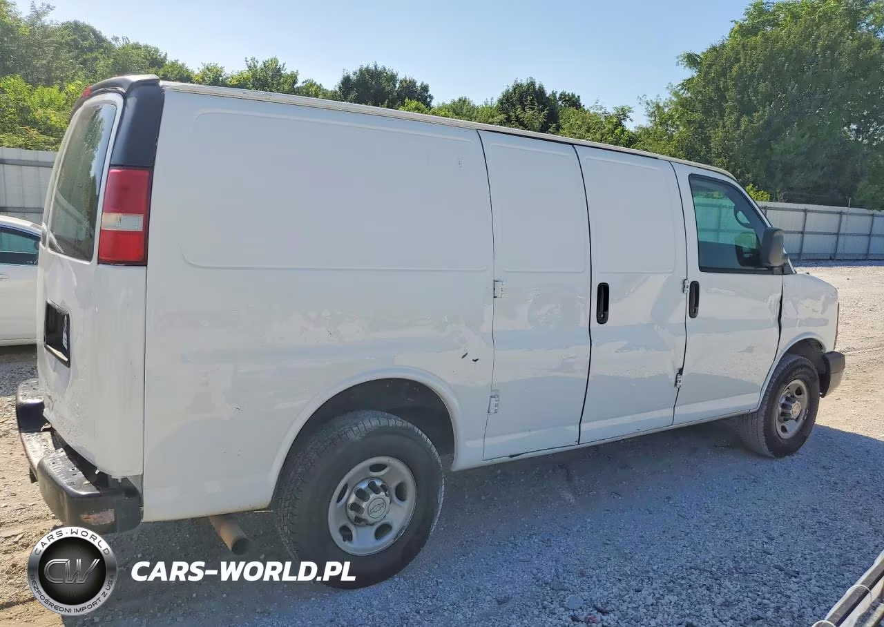 2015 Chevrolet Express G2500 VIN:1GCWGFFF8F1109653 - 3