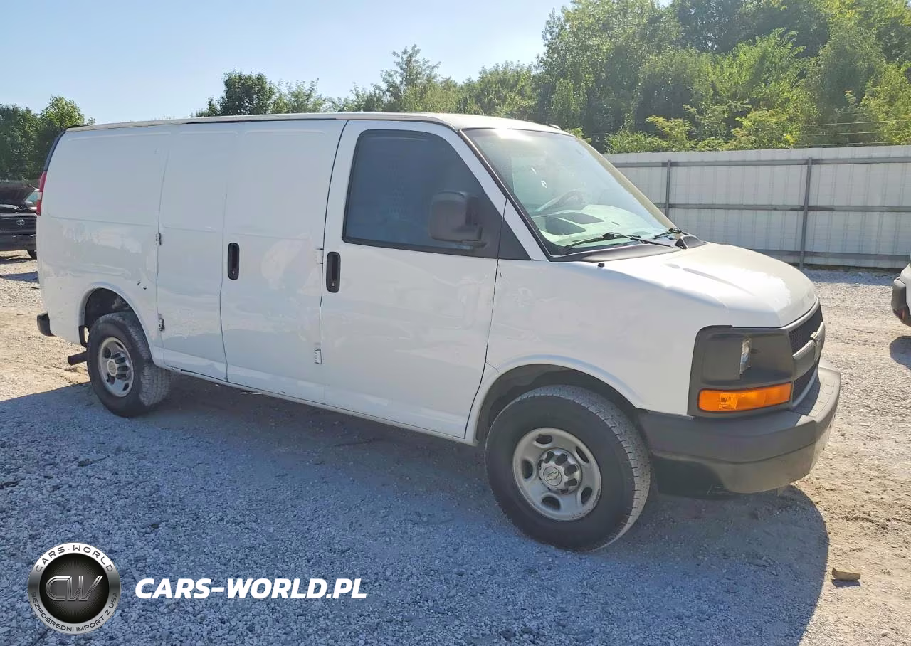 2015 Chevrolet Express G2500 VIN:1GCWGFFF8F1109653 - 4