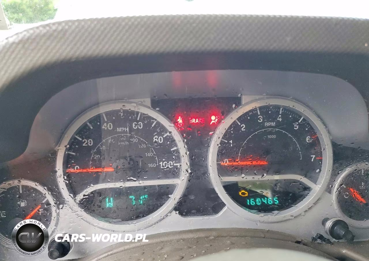 2008 Jeep Wrangler Sahara VIN:1J4FA54168L510607 - 9