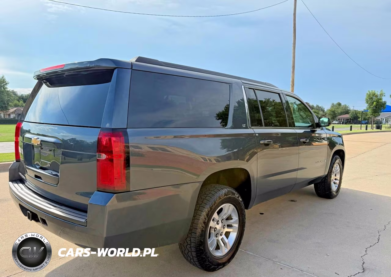 2019 Chevrolet Suburban K1500 Lt VIN:1GNSKHKC6KR275841 - 4