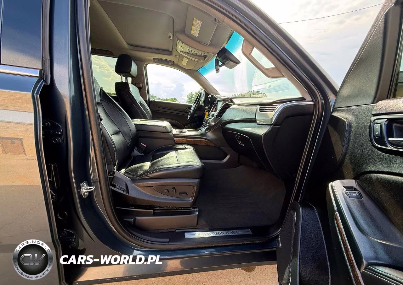 2019 Chevrolet Suburban K1500 Lt VIN:1GNSKHKC6KR275841 - 5