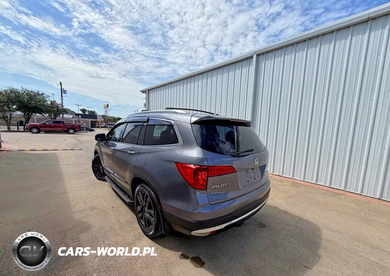 2016 Honda Pilot Touring VIN:5FNYF5H98GB020171 - 3