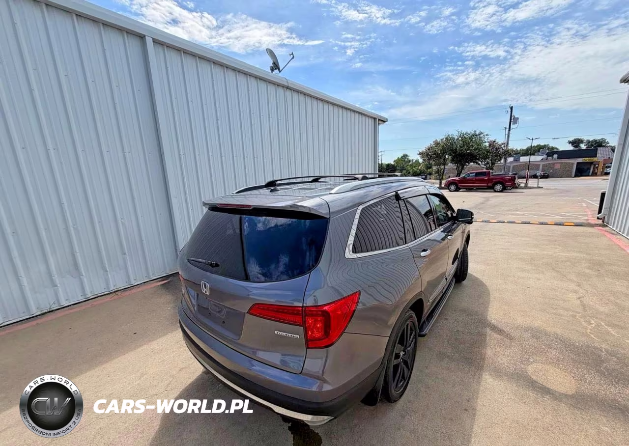 2016 Honda Pilot Touring VIN:5FNYF5H98GB020171 - 4