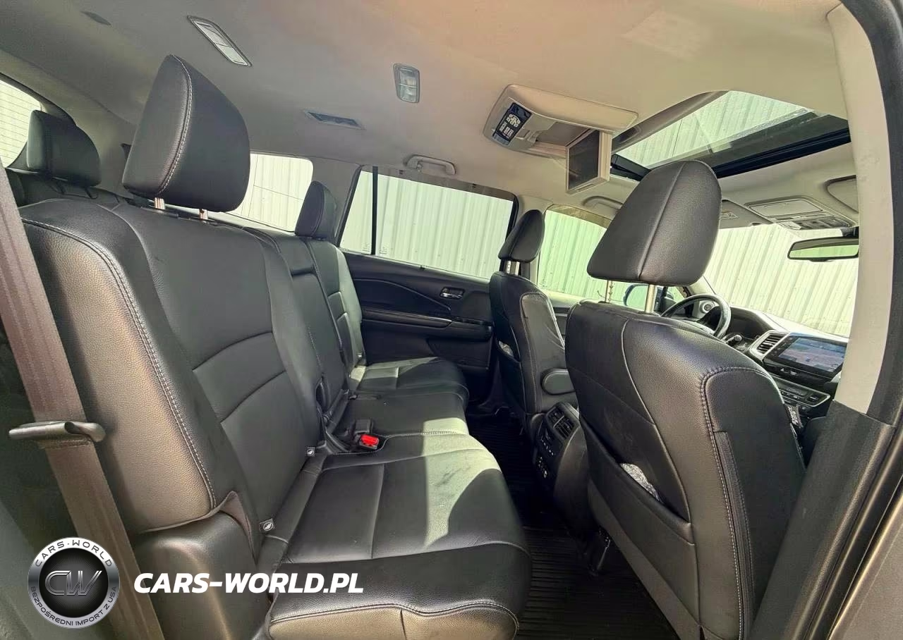 2016 Honda Pilot Touring VIN:5FNYF5H98GB020171 - 6
