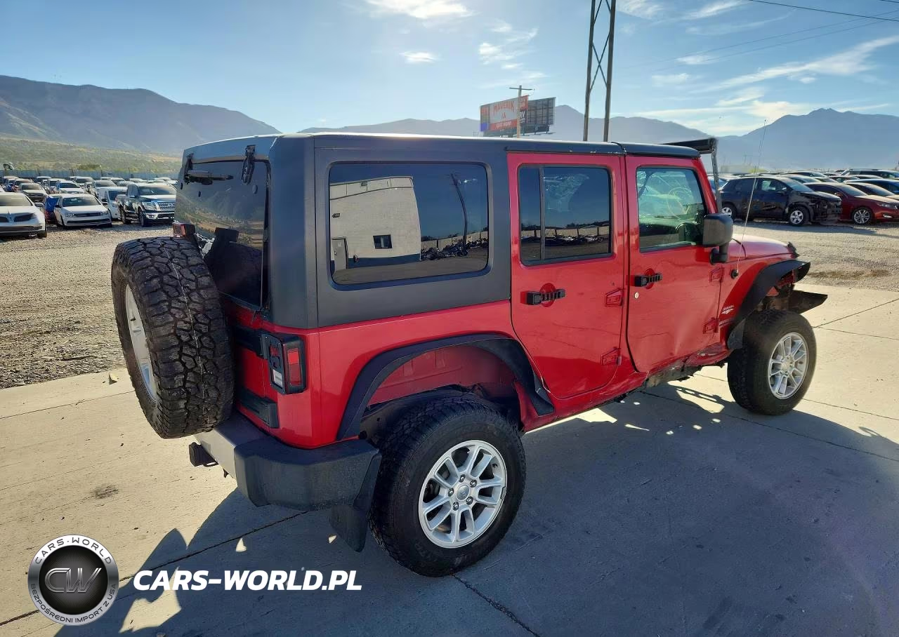 2011 Jeep Wrangler Unlimited Sahara VIN:1J4HA5H1XBL534497 - 3