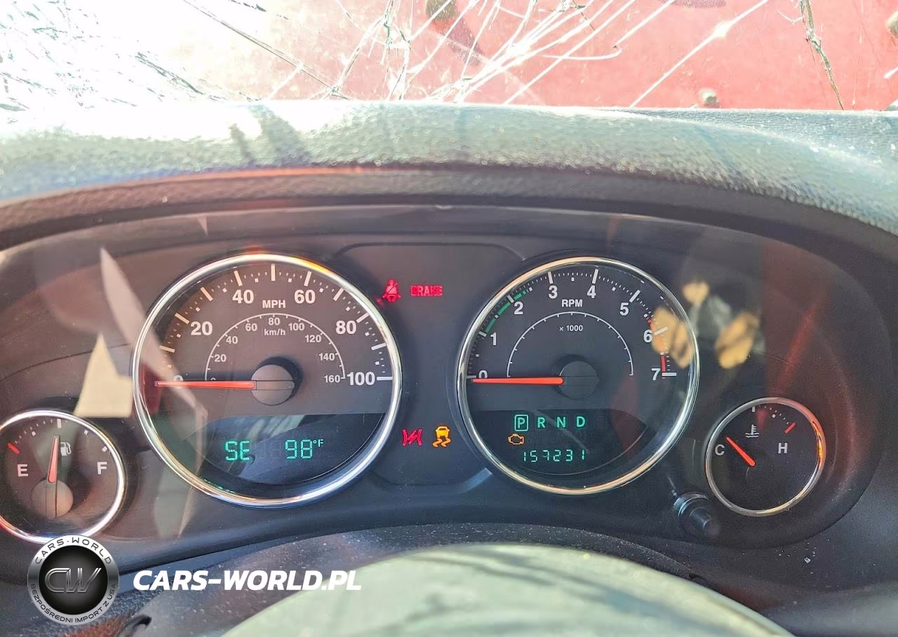 2011 Jeep Wrangler Unlimited Sahara VIN:1J4HA5H1XBL534497 - 9