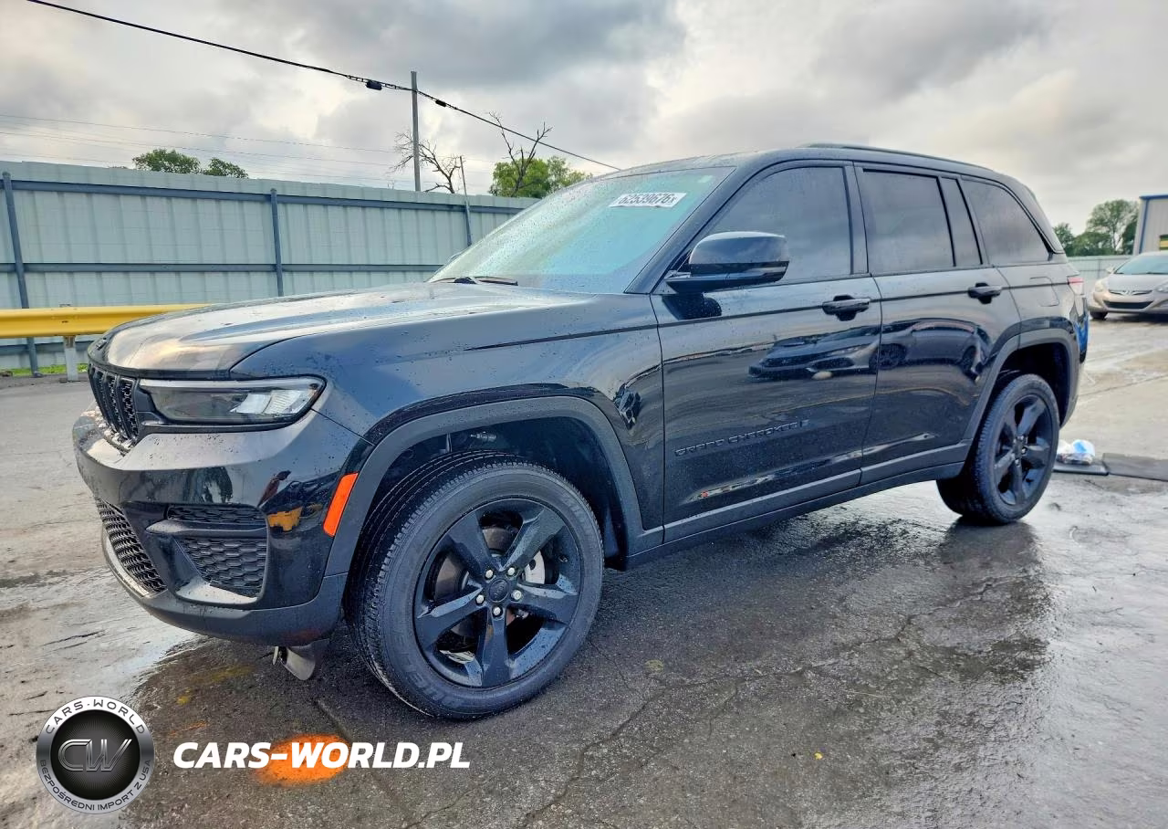 2025 Jeep Grand Cherokee Laredo – zdjęcie 1 z 13