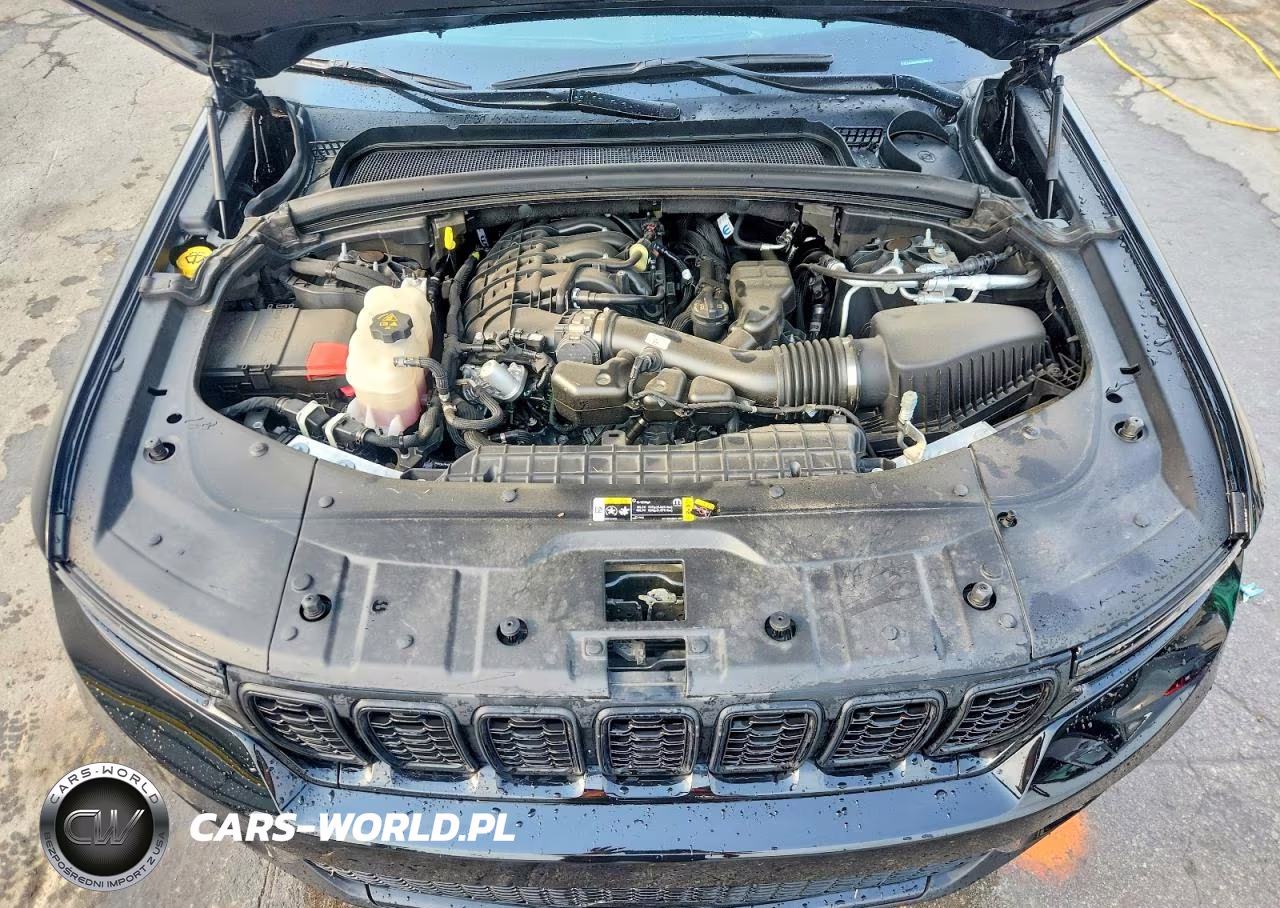 2025 Jeep Grand Cherokee Laredo VIN:1C4RJHAG5SC361790 - 12