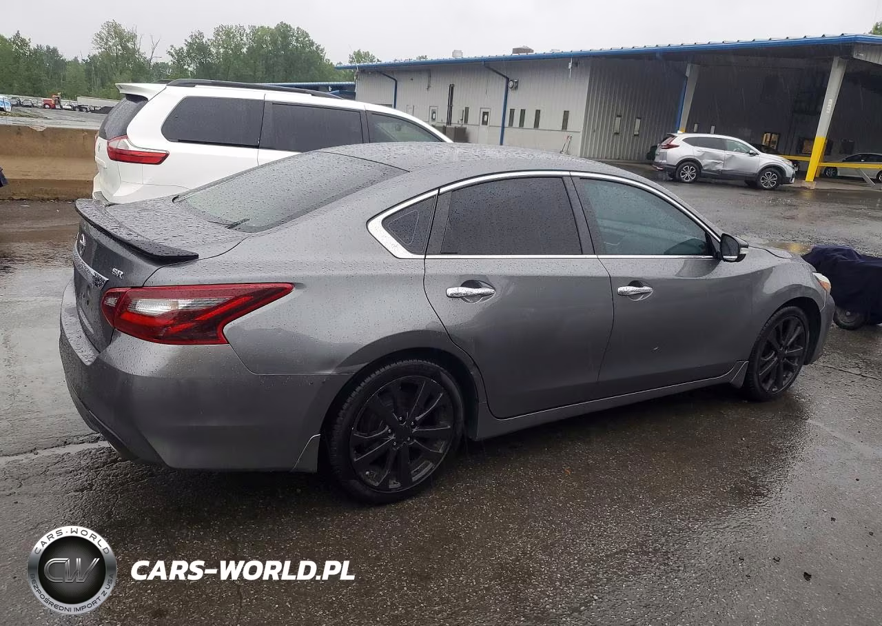 2017 Nissan Altima 2.5 Sr VIN:1N4AL3AP8HC266052 - 3
