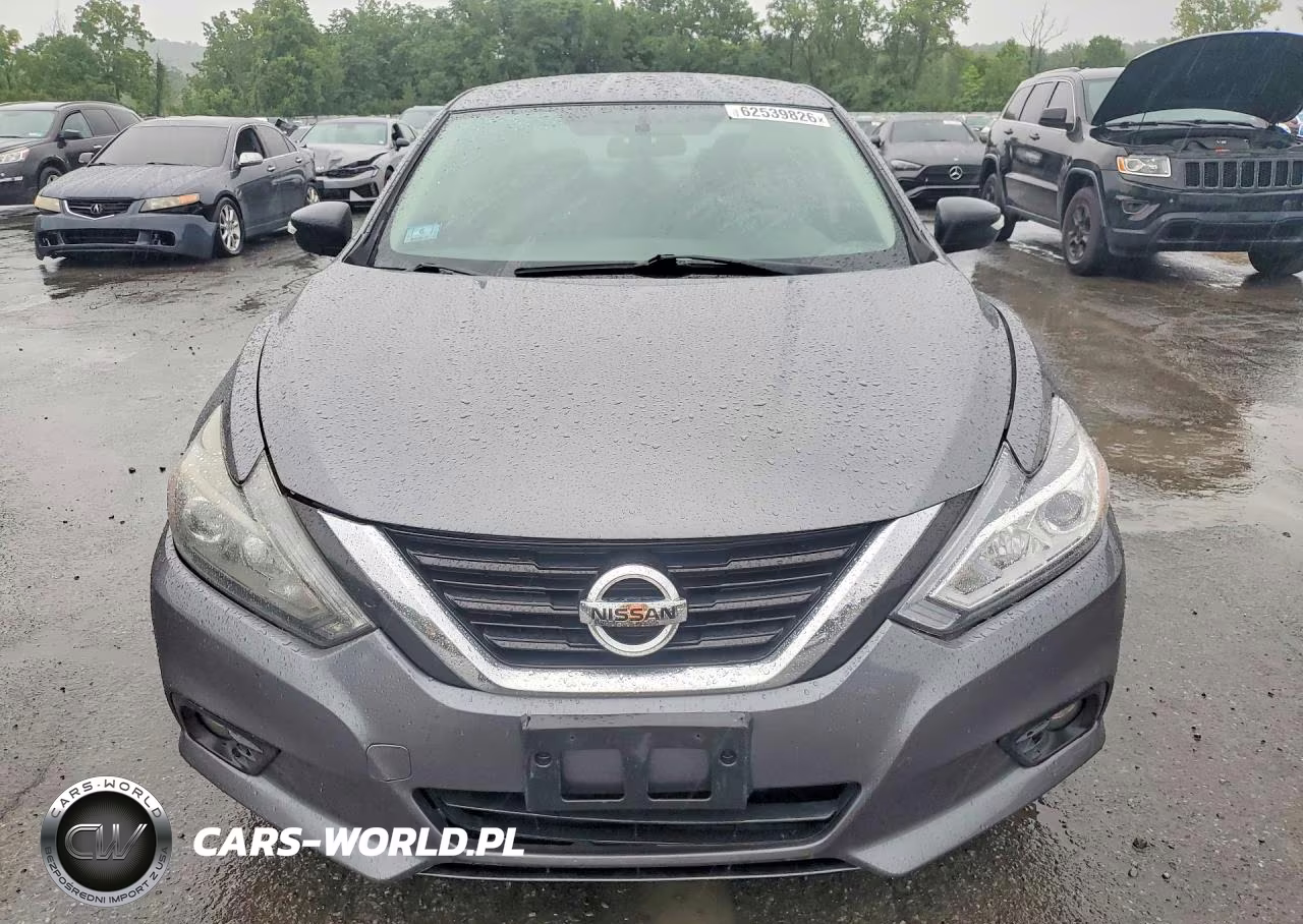 2017 Nissan Altima 2.5 Sr VIN:1N4AL3AP8HC266052 - 5