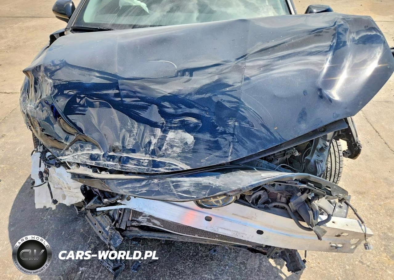 2020 Toyota Camry Le VIN:4T1C31AK0LU537468 - 11