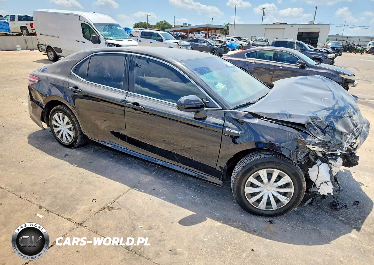 2020 Toyota Camry Le VIN:4T1C31AK0LU537468 - 4