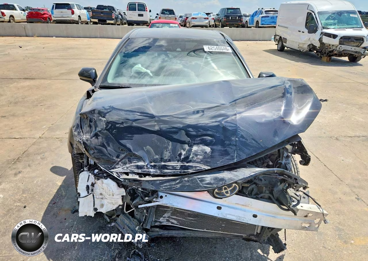 2020 Toyota Camry Le VIN:4T1C31AK0LU537468 - 5
