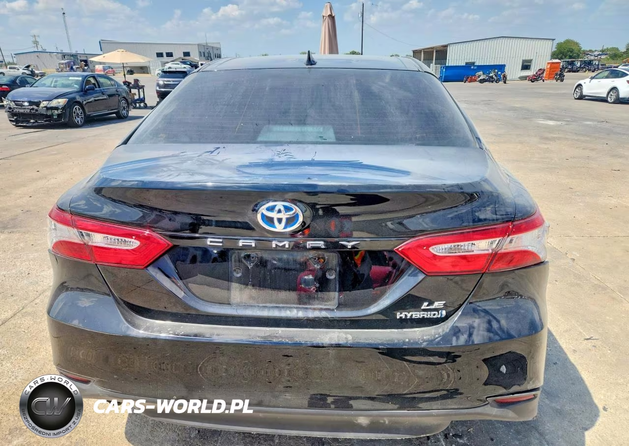 2020 Toyota Camry Le VIN:4T1C31AK0LU537468 - 6