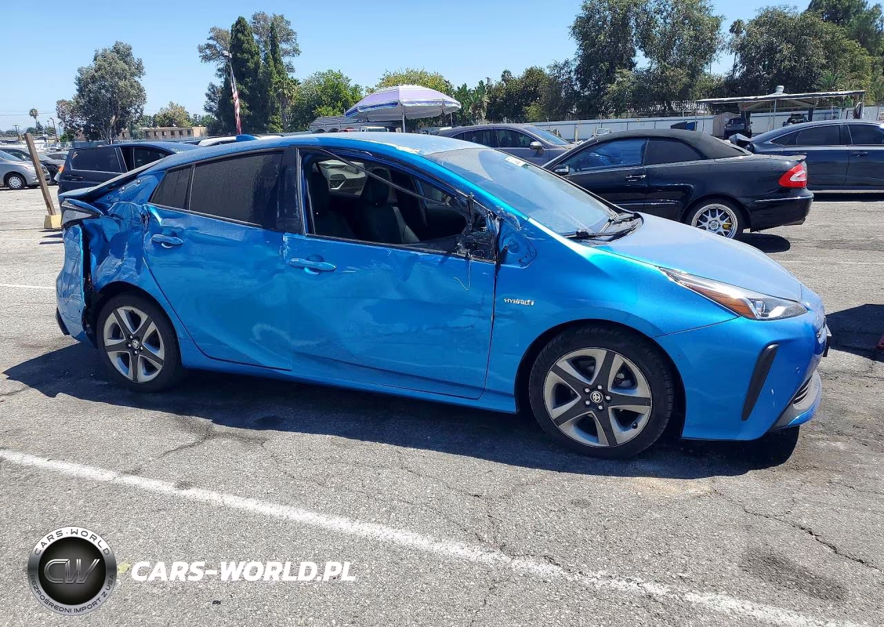 2021 Toyota Prius Limited VIN:JTDKAMFU7M3133706 - 4