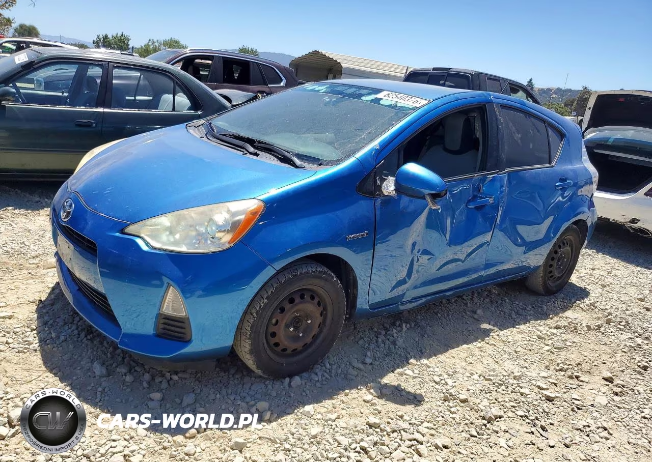 2013 Toyota Prius C One – zdjęcie 1 z 12