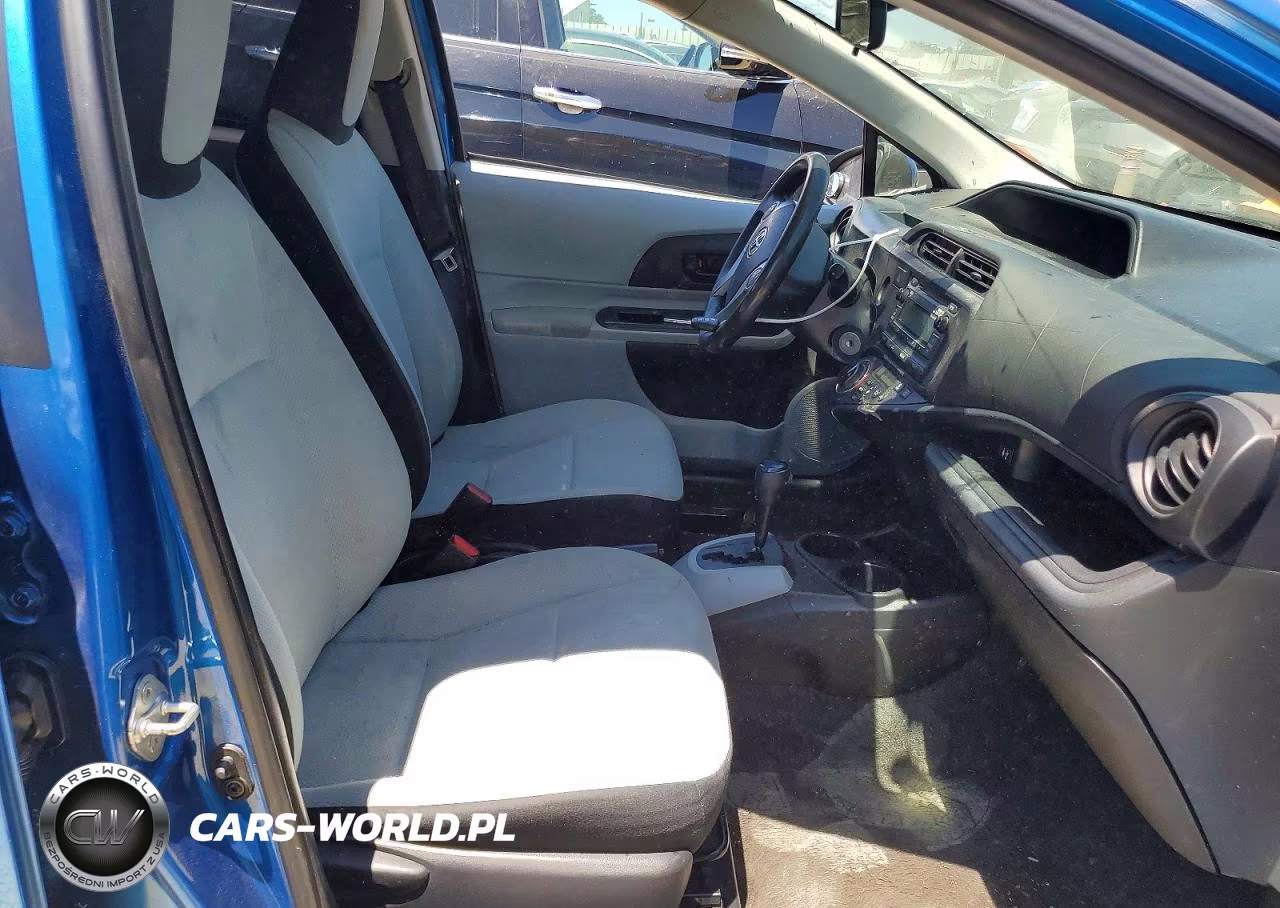 2013 Toyota Prius C One VIN:JTDKDTB3XD1540459 - 7