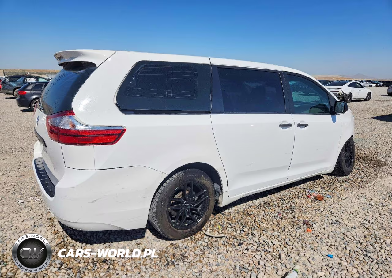 2017 Toyota Sienna L 7-Passenger VIN:5TDZZ3DC3HS864343 - 3