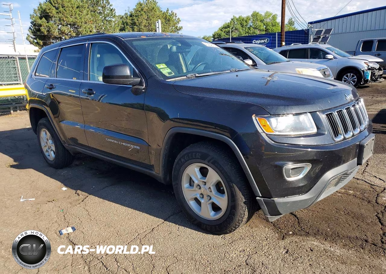 2015 Jeep Grand Cherokee Laredo VIN:1C4RJFAG2FC844664 - 4