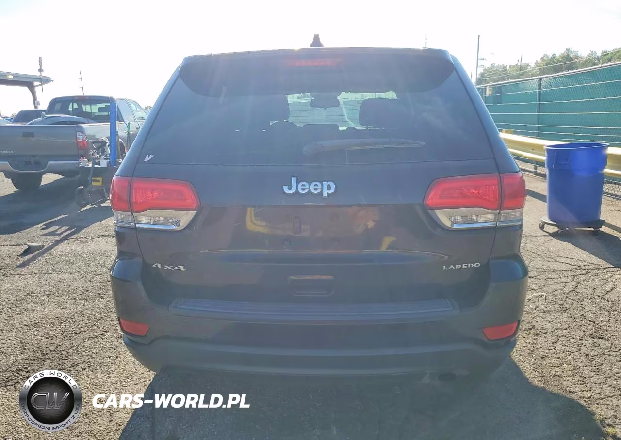 2015 Jeep Grand Cherokee Laredo VIN:1C4RJFAG2FC844664 - 6