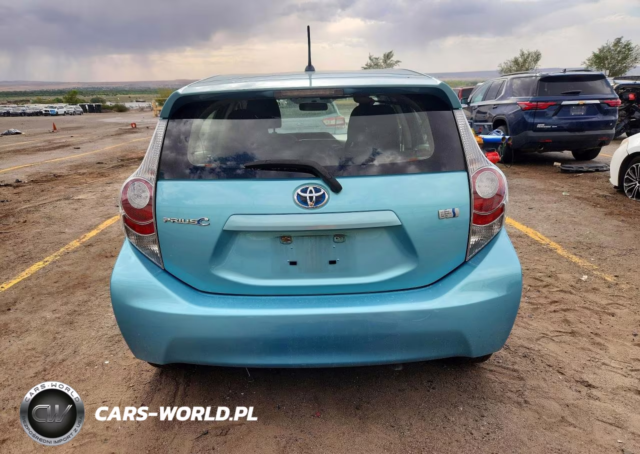 2014 Toyota Prius C Two VIN:JTDKDTB35E1079205 - 6