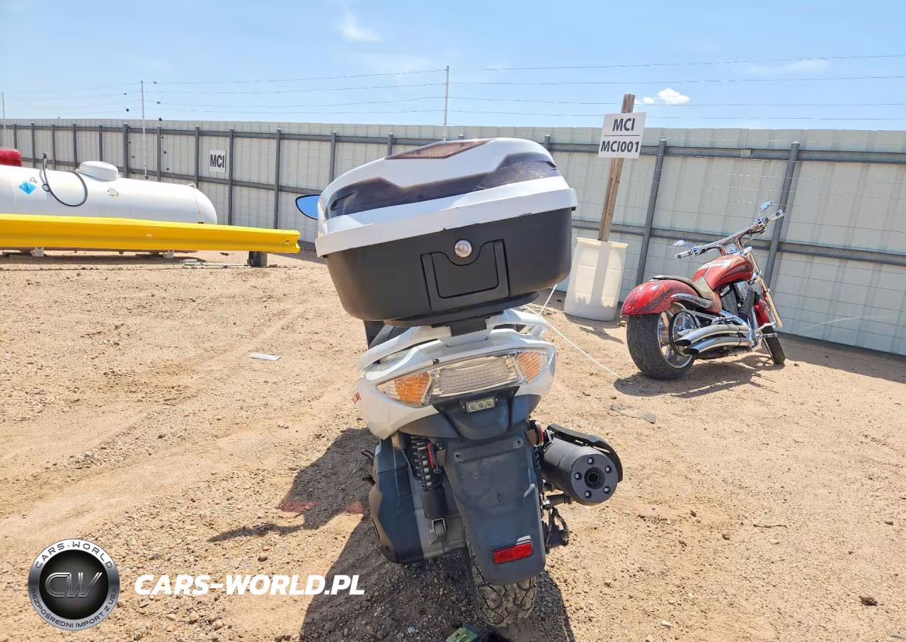 2009 Kymco Usa Inc Xciting 500I VIN:RFBT7S3799B300427 - 4