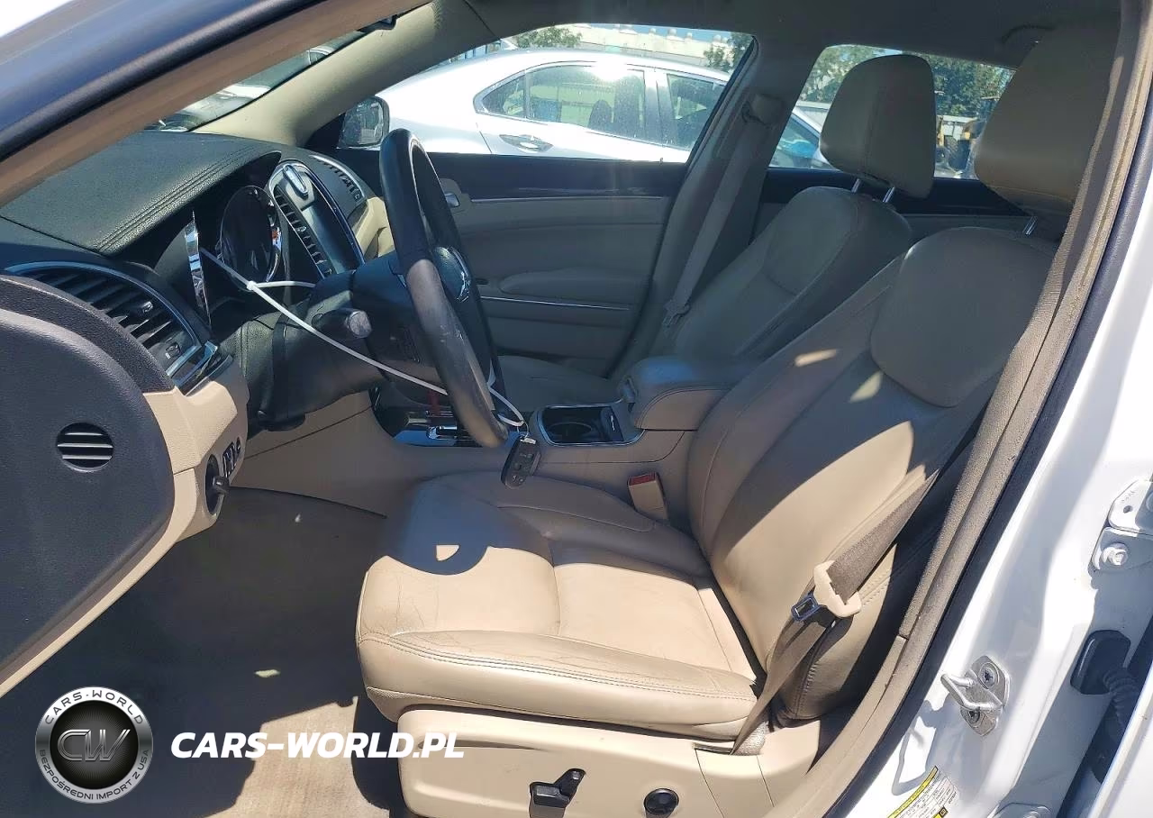 2014 Chrysler 300 VIN:2C3CCAAG1EH375344 - 7