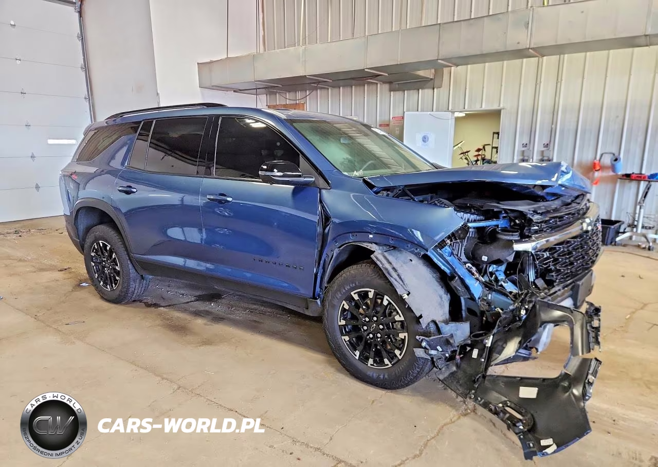 2025 Chevrolet Traverse Z71 VIN:1GNEVJRS0SJ185303 - 4