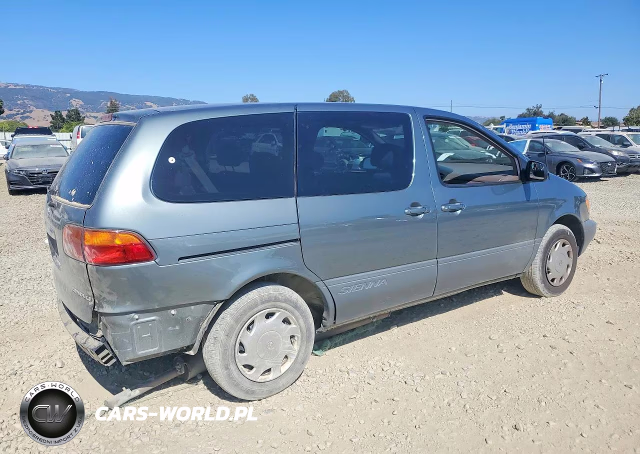 1998 Toyota Sienna Le VIN:4T3ZF13C7WU084209 - 3