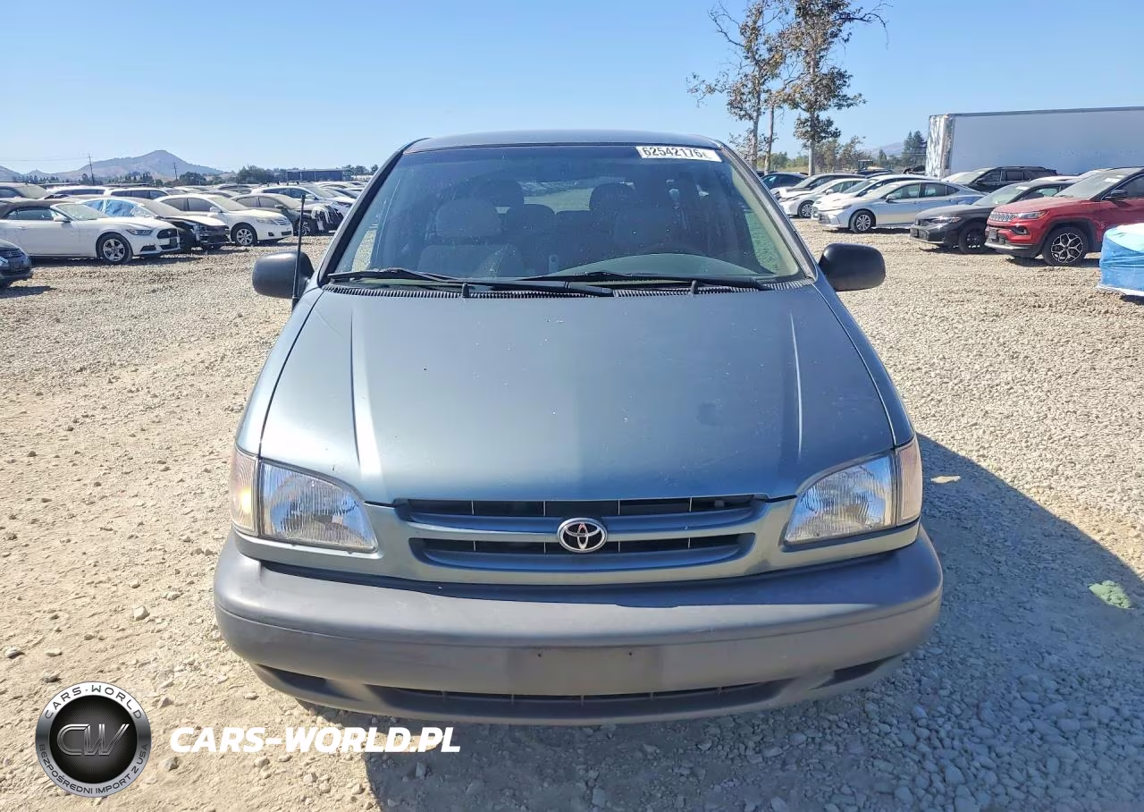 1998 Toyota Sienna Le VIN:4T3ZF13C7WU084209 - 5