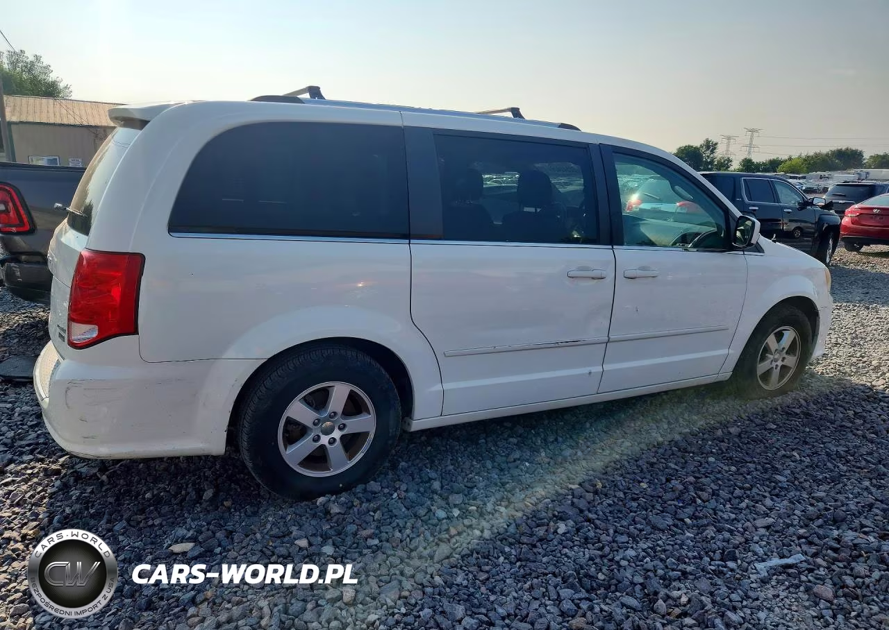 2011 Dodge Grand Caravan Crew VIN:2D4RN5DG6BR700050 - 3