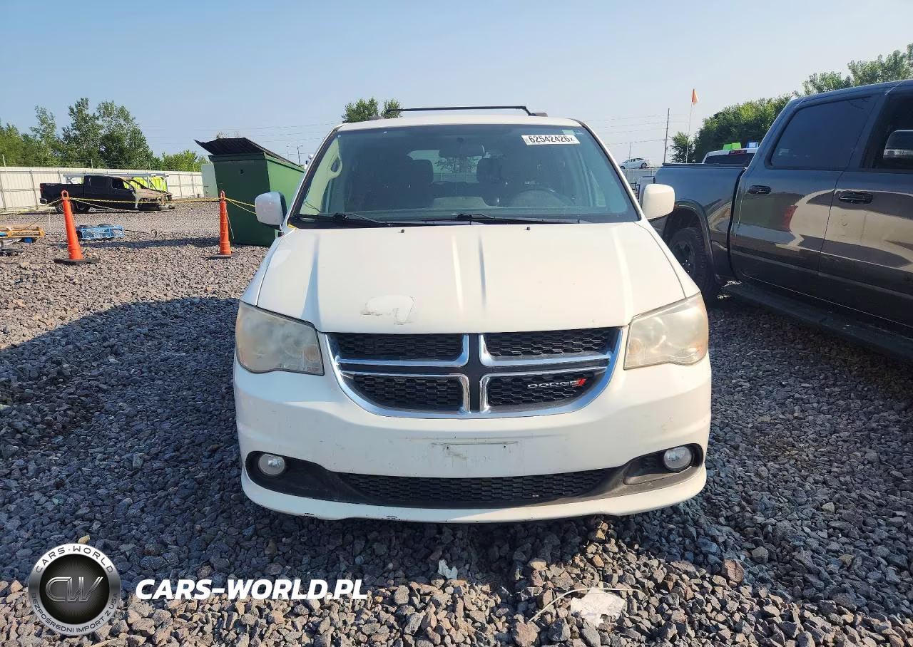 2011 Dodge Grand Caravan Crew VIN:2D4RN5DG6BR700050 - 5