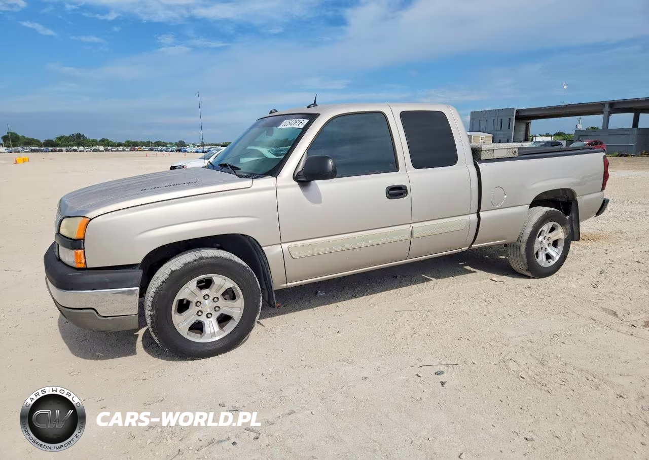 2004 Chevrolet Silverado C1500 – zdjęcie 1 z 12