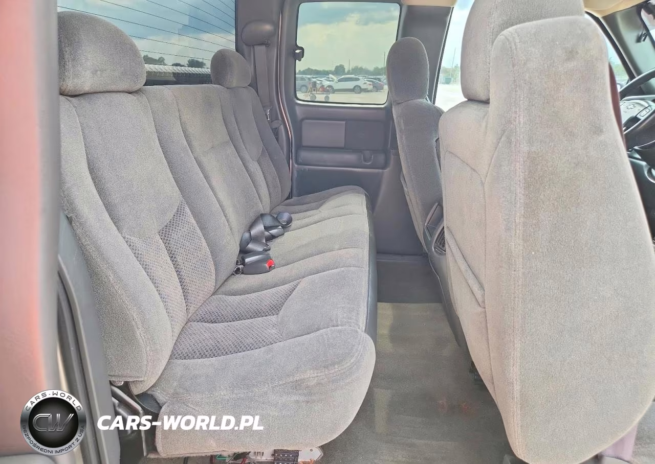 2004 Chevrolet Silverado C1500 VIN:2GCEC19T241388813 - 10