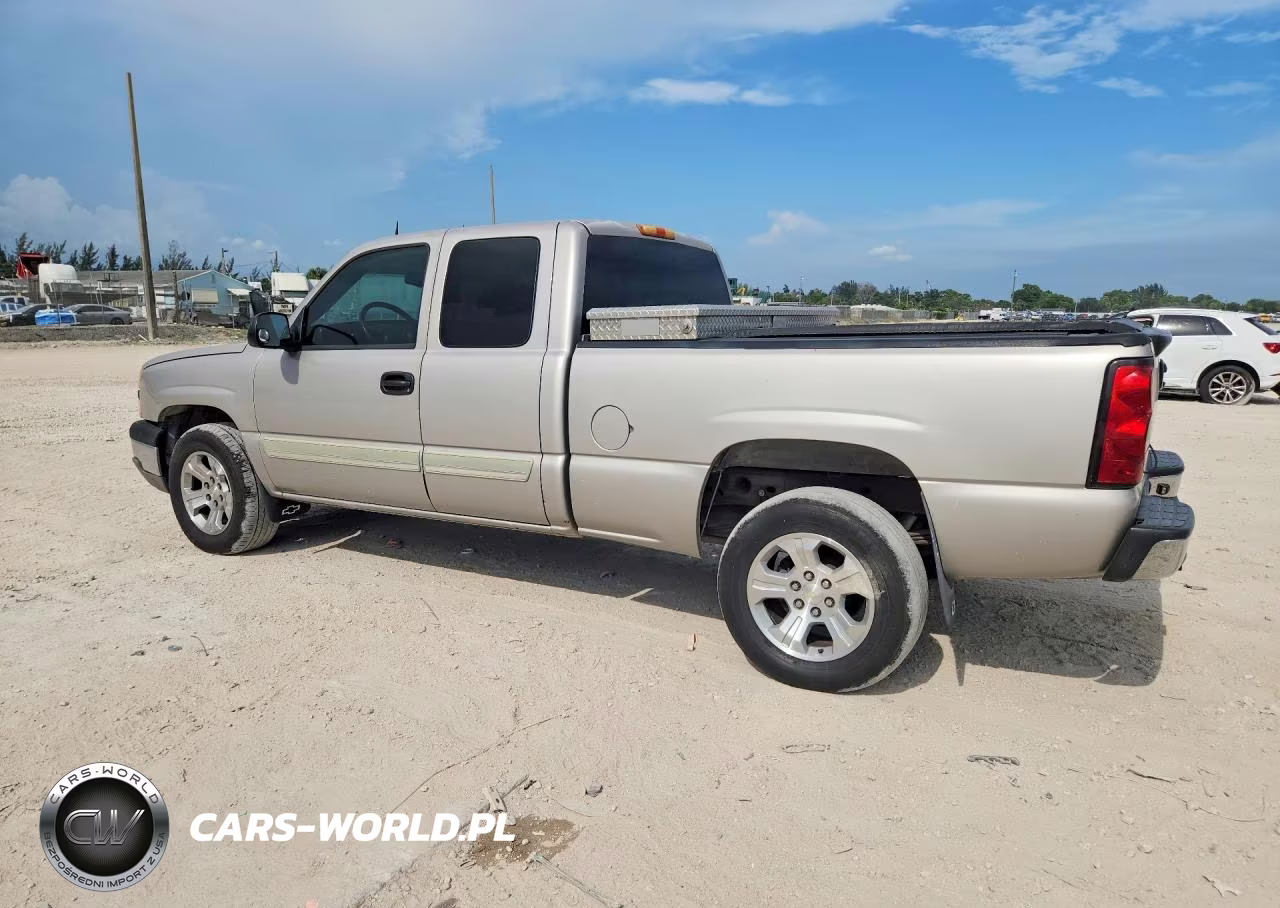 2004 Chevrolet Silverado C1500 VIN:2GCEC19T241388813 - 2
