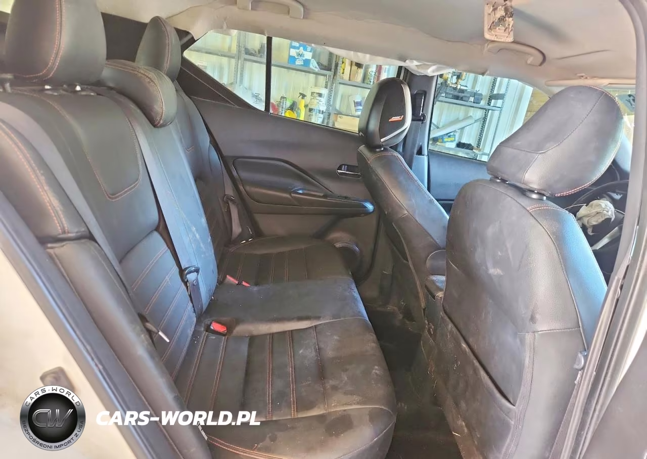 2020 Nissan Kicks Sr VIN:3N1CP5DV6LL520578 - 10