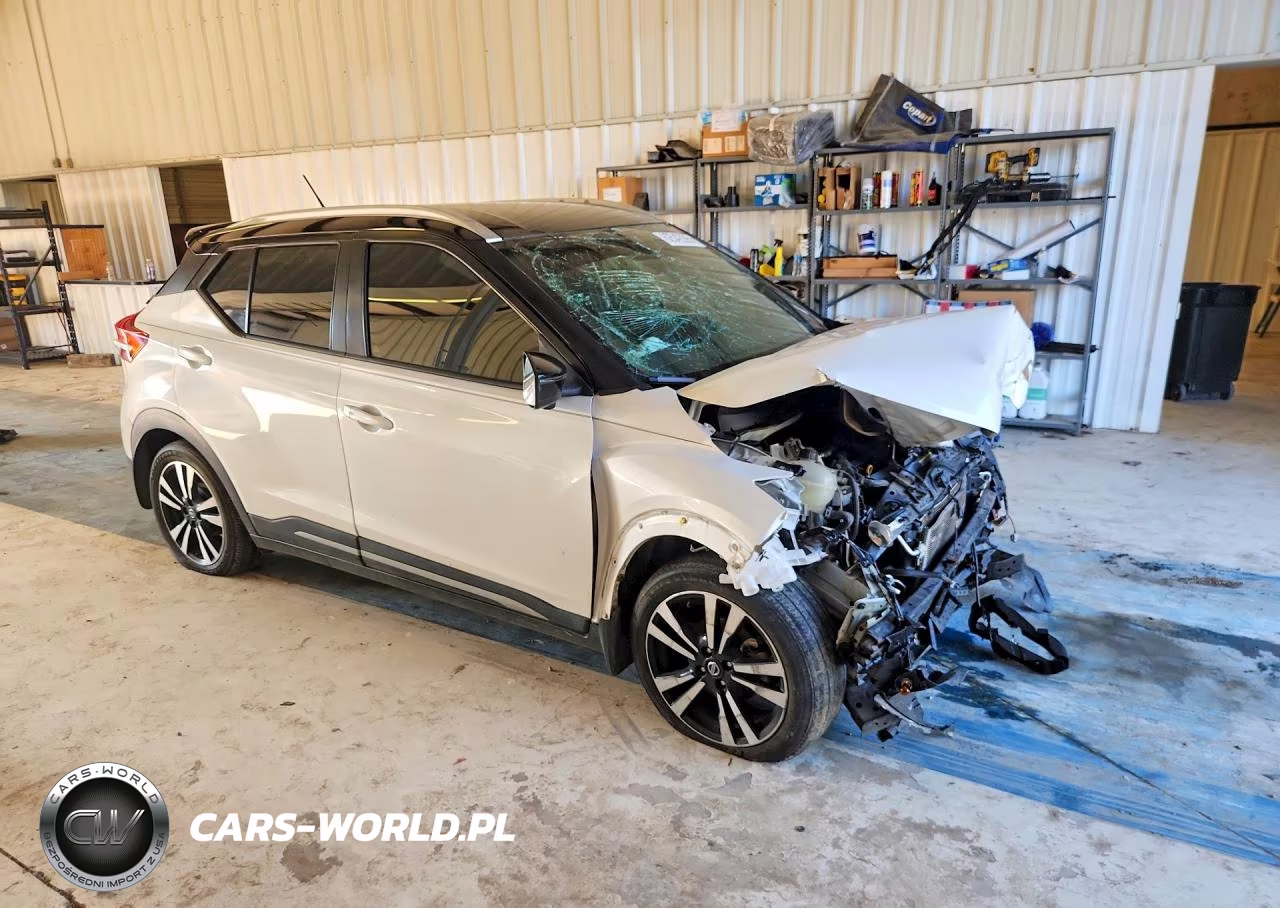 2020 Nissan Kicks Sr VIN:3N1CP5DV6LL520578 - 4