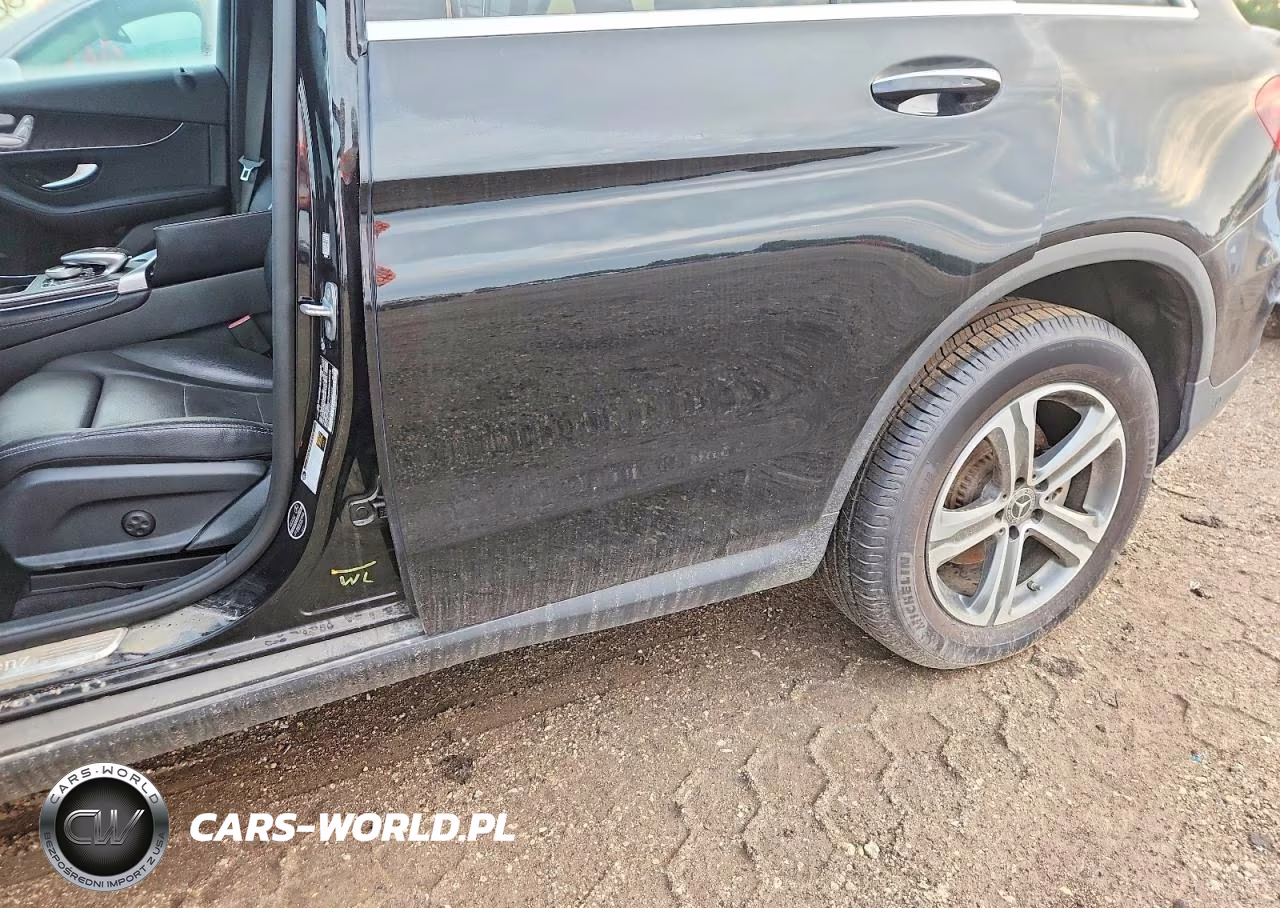 2018 Mercedes-Benz Glc 300 4Matic VIN:WDC0G4KB9JV054722 - 13