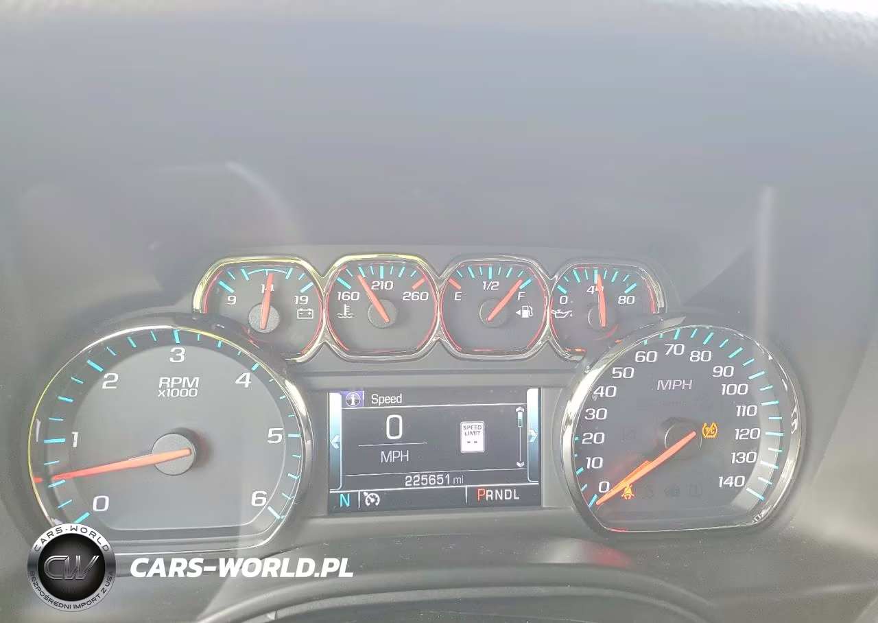 2020 Chevrolet Suburban C1500 Lt VIN:1GNSCHKC2LR149796 - 9