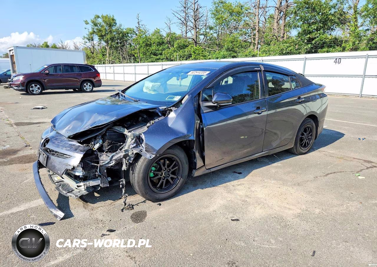 2016 Toyota Prius Two