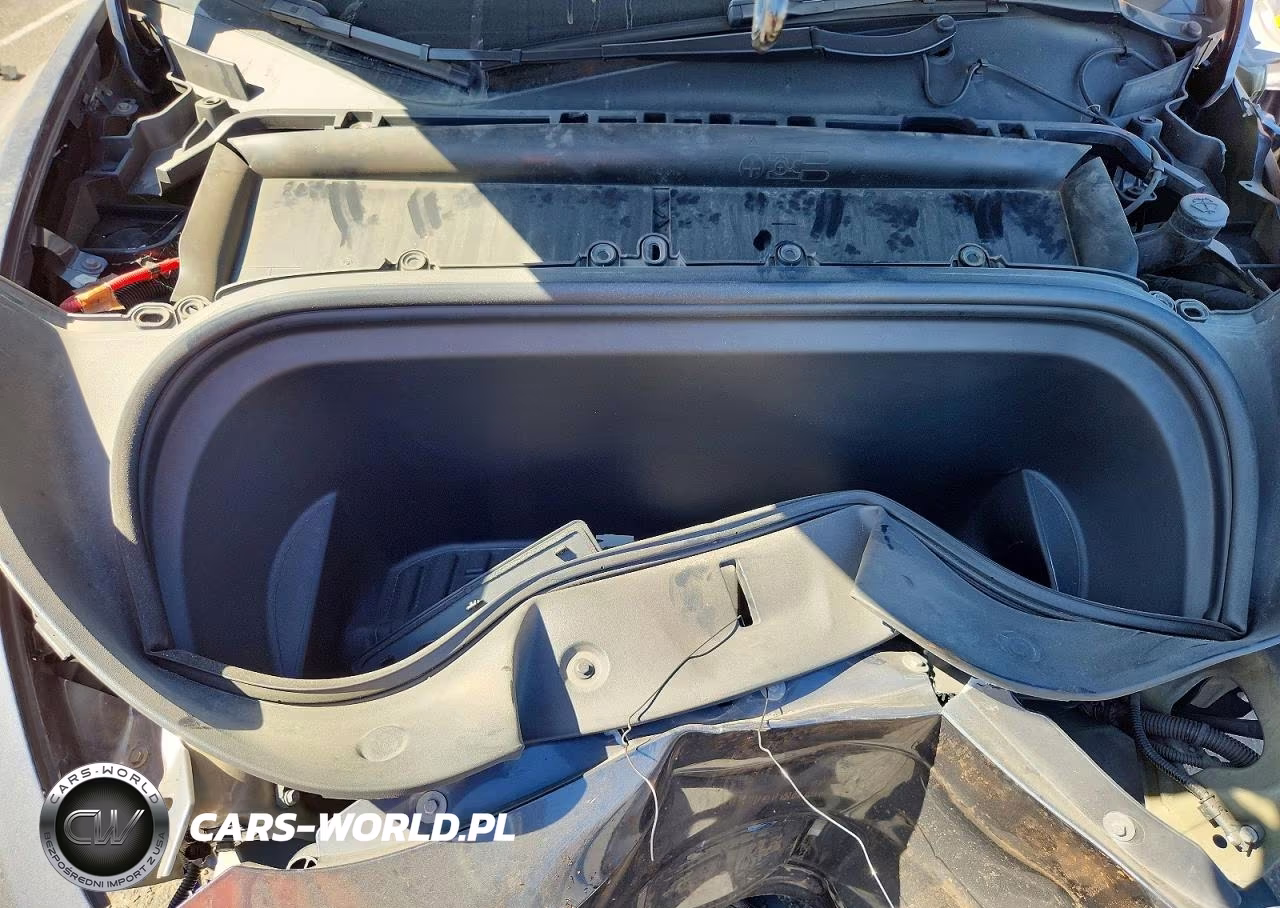 2022 Tesla Model Y VIN:7SAYGDEE5NF371788 - 12