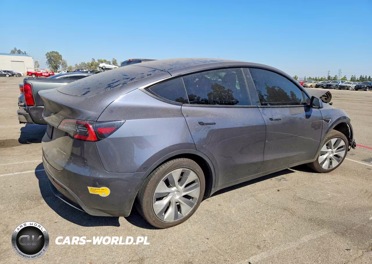 2022 Tesla Model Y VIN:7SAYGDEE5NF371788 - 3